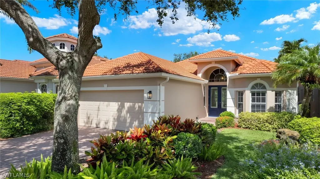 1026 Fountain Run Naples FL 34119