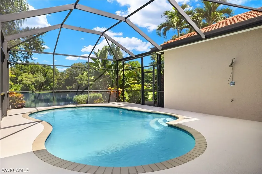 1026 Fountain Run Naples FL 34119