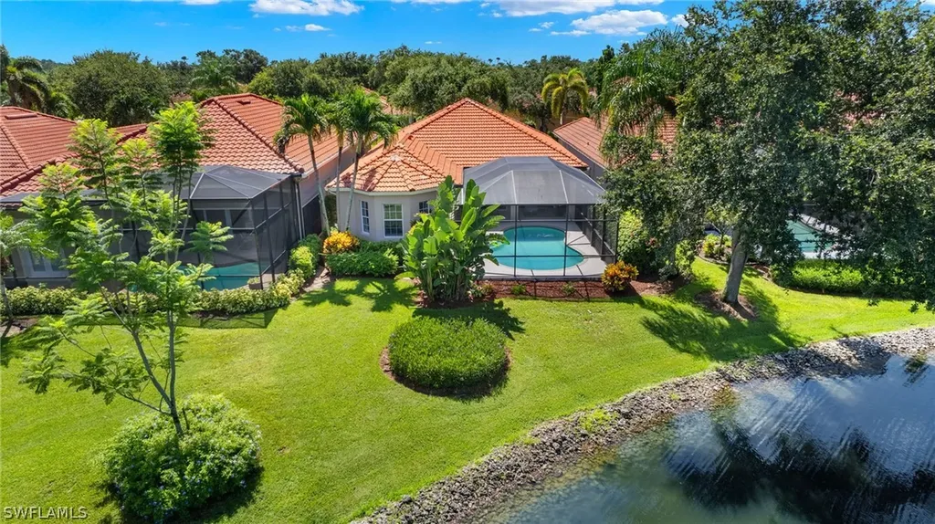 1026 Fountain Run Naples FL 34119