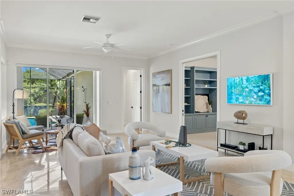 1026 Fountain Run Naples FL 34119