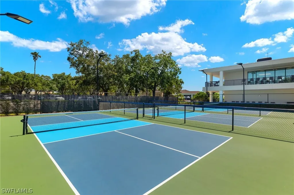 1026 Fountain Run Naples FL 34119