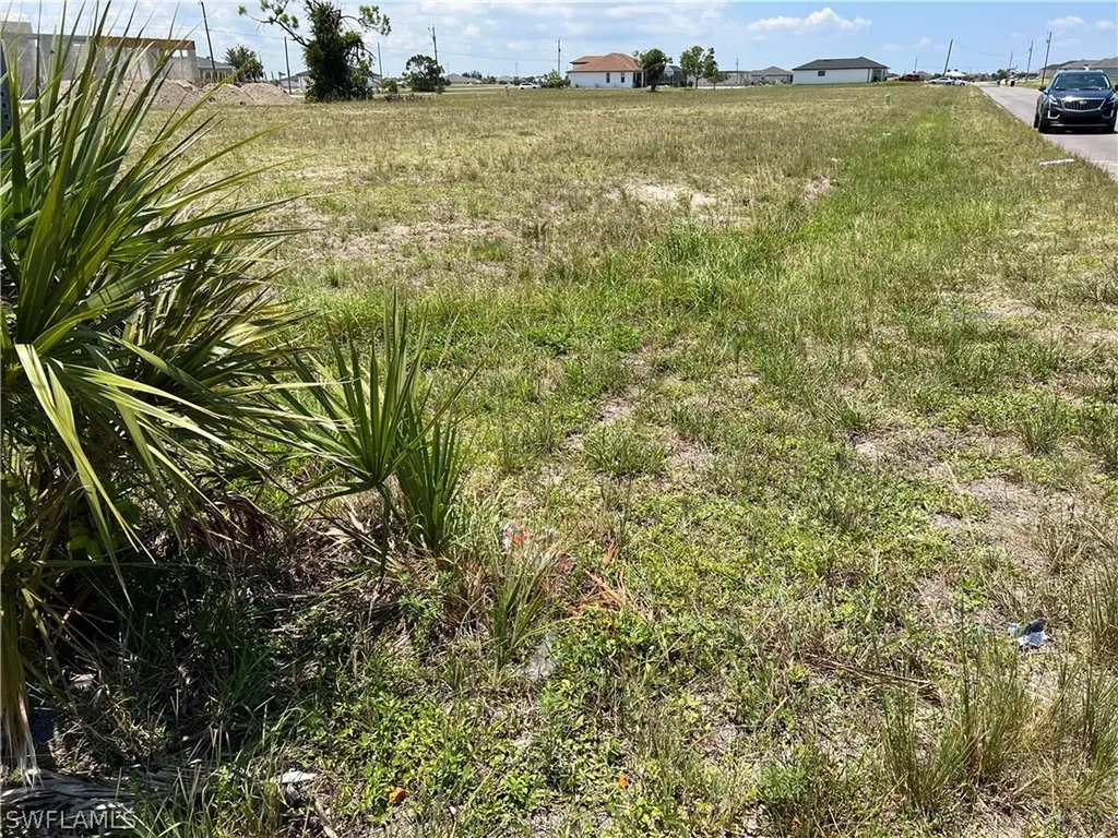 3843 NW 44th Avenue Cape Coral FL 33993