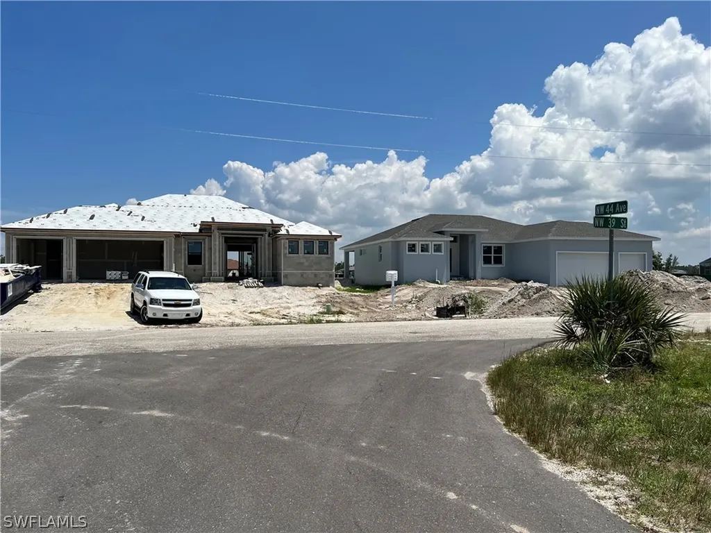 3843 NW 44th Avenue Cape Coral FL 33993