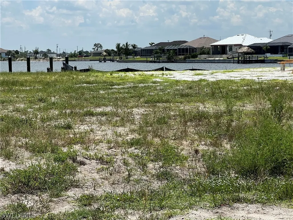 3843 NW 44th Avenue Cape Coral FL 33993