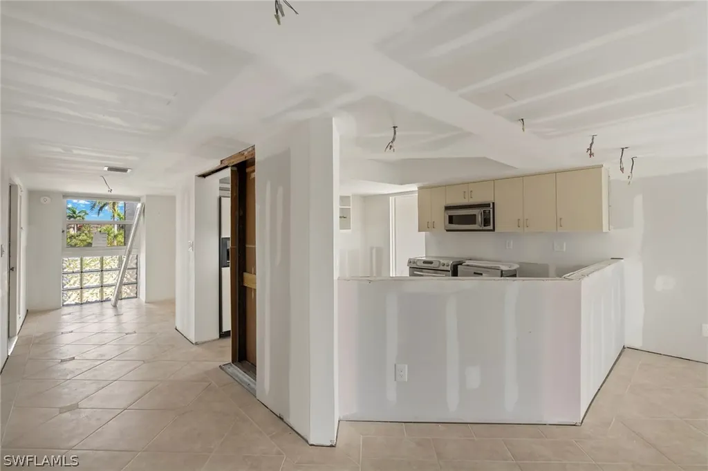 635 E Gulf Drive Sanibel FL 33957