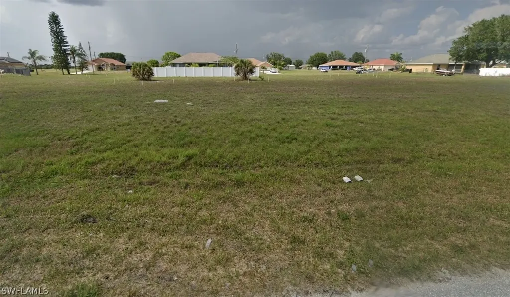 2113 NE 15th Street Cape Coral FL 33909