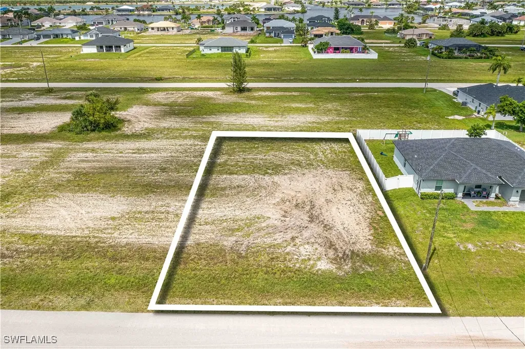 4233 NW 34th Street Cape Coral FL 33993