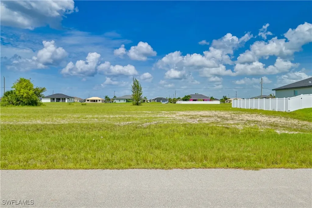 4233 NW 34th Street Cape Coral FL 33993