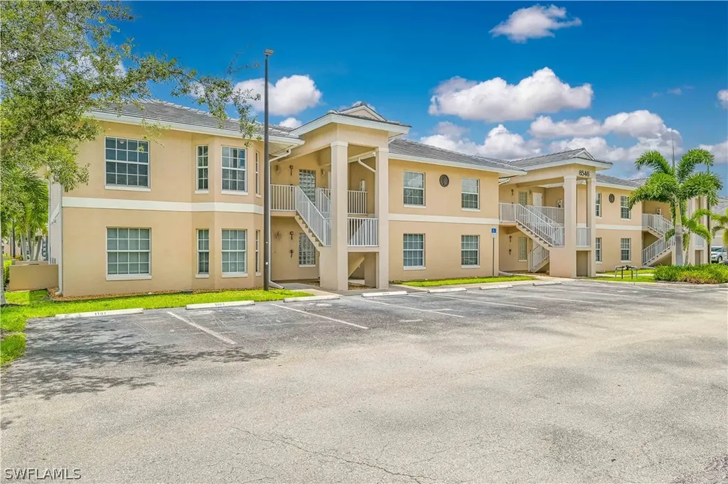 8546 Bernwood Cove Loop Fort Myers FL 33966