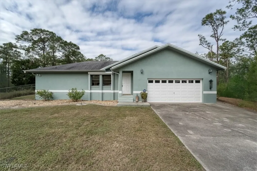 1219 Glenn Avenue Lehigh Acres FL 33972