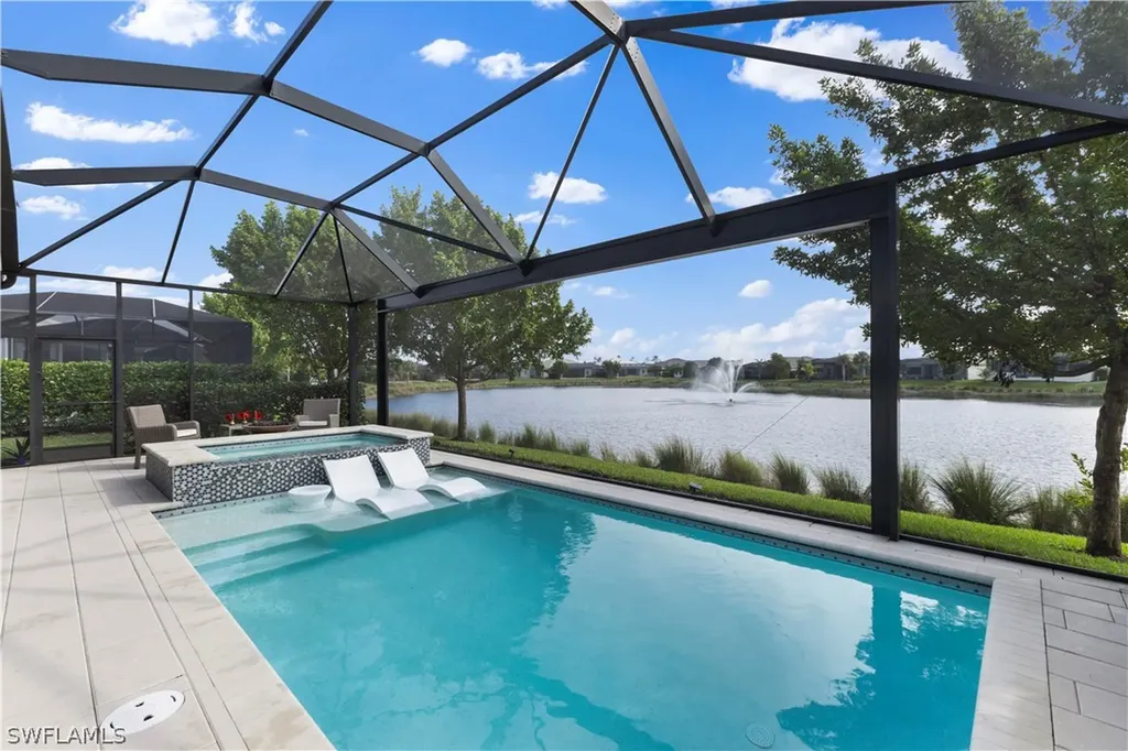 8926 Redonda Drive Naples FL 34114