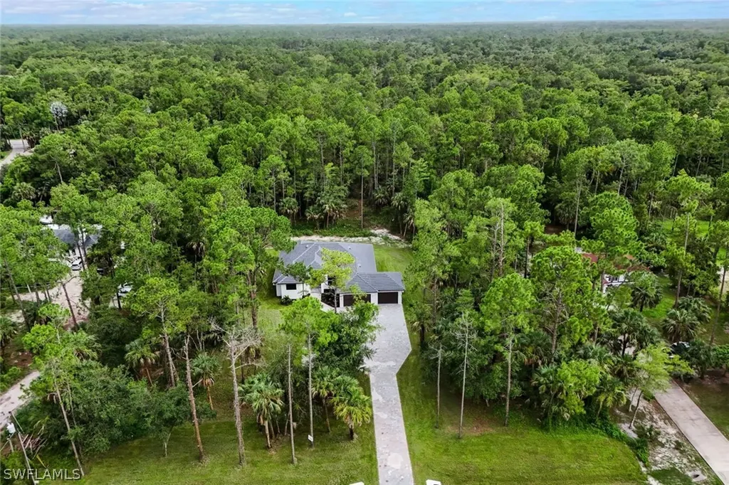 Naples FL, 164 Jung Boulevard W