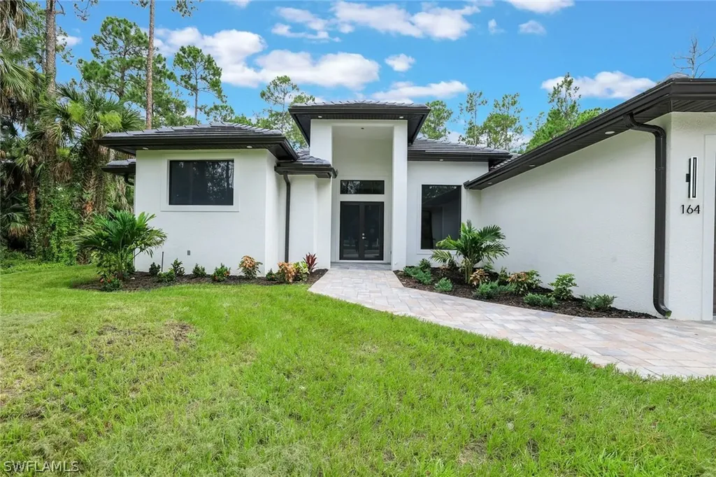 164 Jung Boulevard W Naples FL 34120