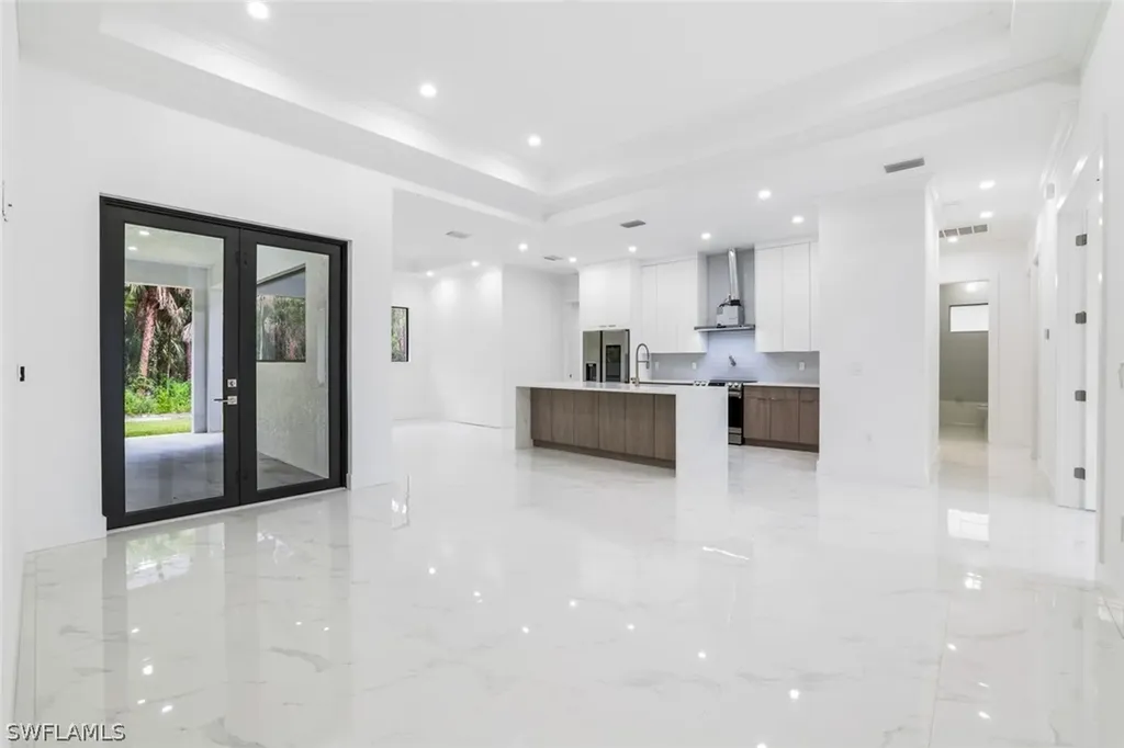 164 Jung Boulevard W Naples FL 34120