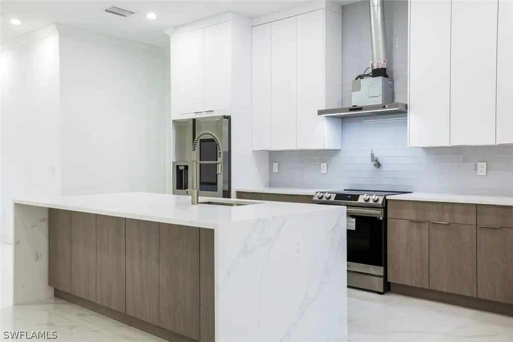 164 Jung Boulevard W Naples FL 34120