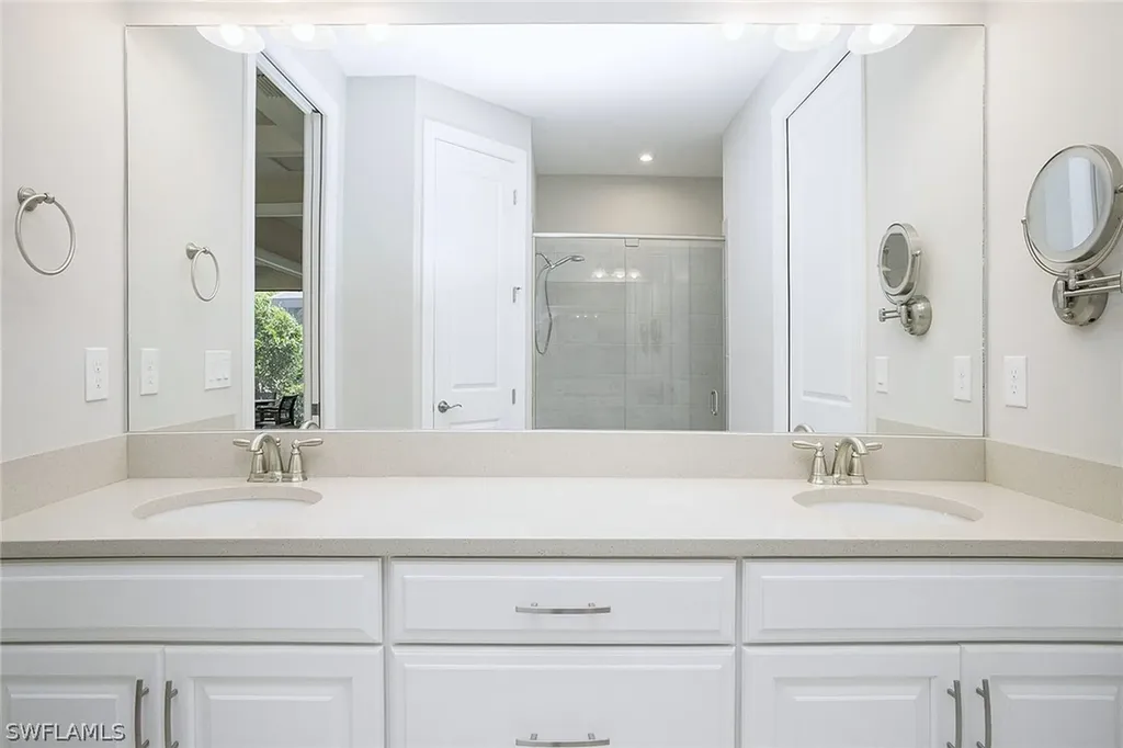 15146 Tolmino Street Naples FL 34114