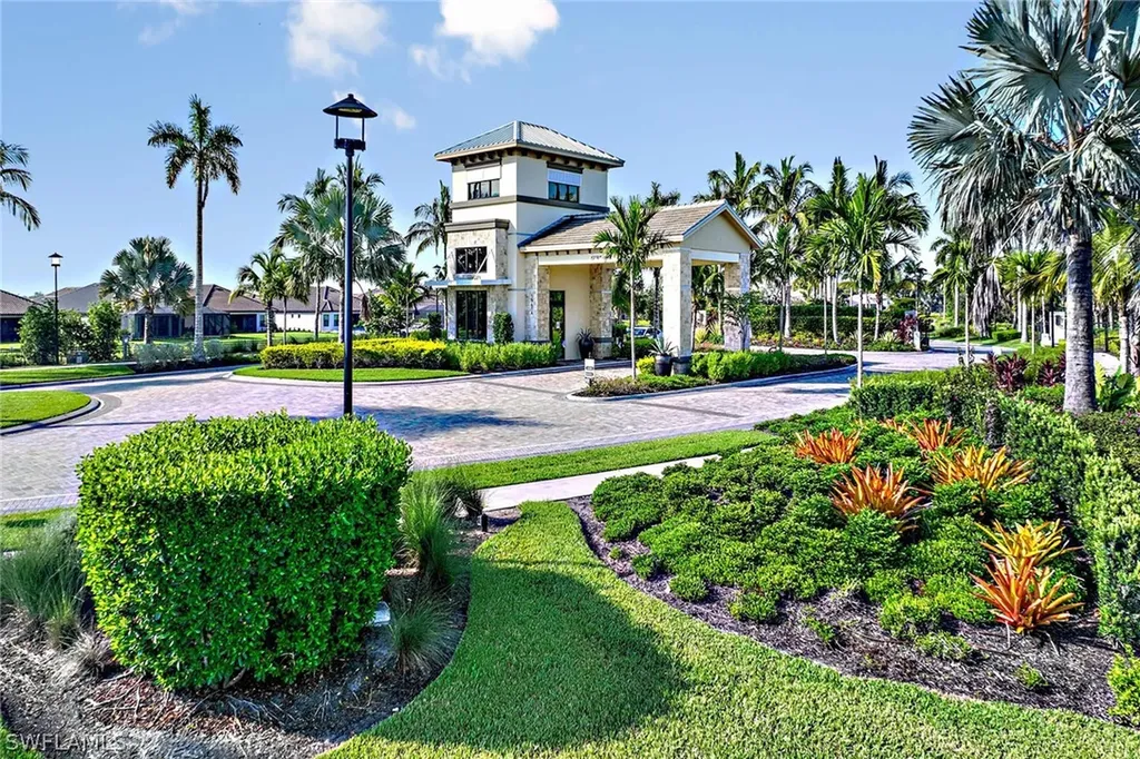15146 Tolmino Street Naples FL 34114