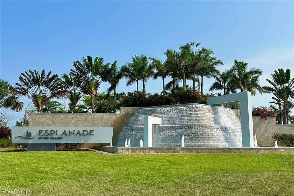 15146 Tolmino Street Naples FL 34114
