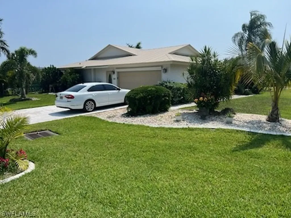 1750 SE 46th Street Cape Coral FL 33904