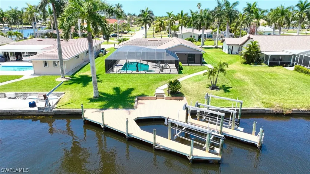 1921 SE 44th Street Cape Coral FL 33904