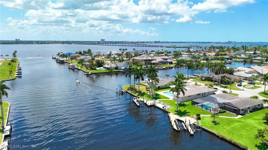 1921 SE 44th Street Cape Coral FL 33904