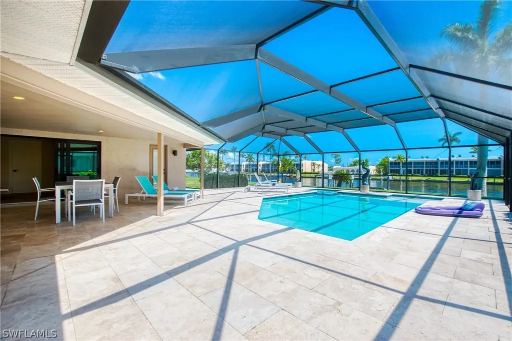 1921 SE 44th Street Cape Coral FL 33904