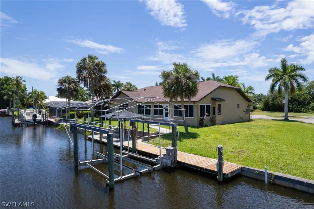 260 Alameda Avenue Fort Myers FL 33905
