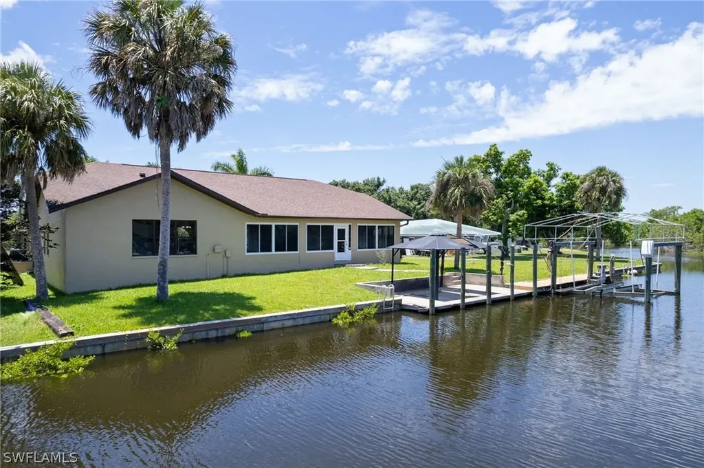 260 Alameda Avenue Fort Myers FL 33905