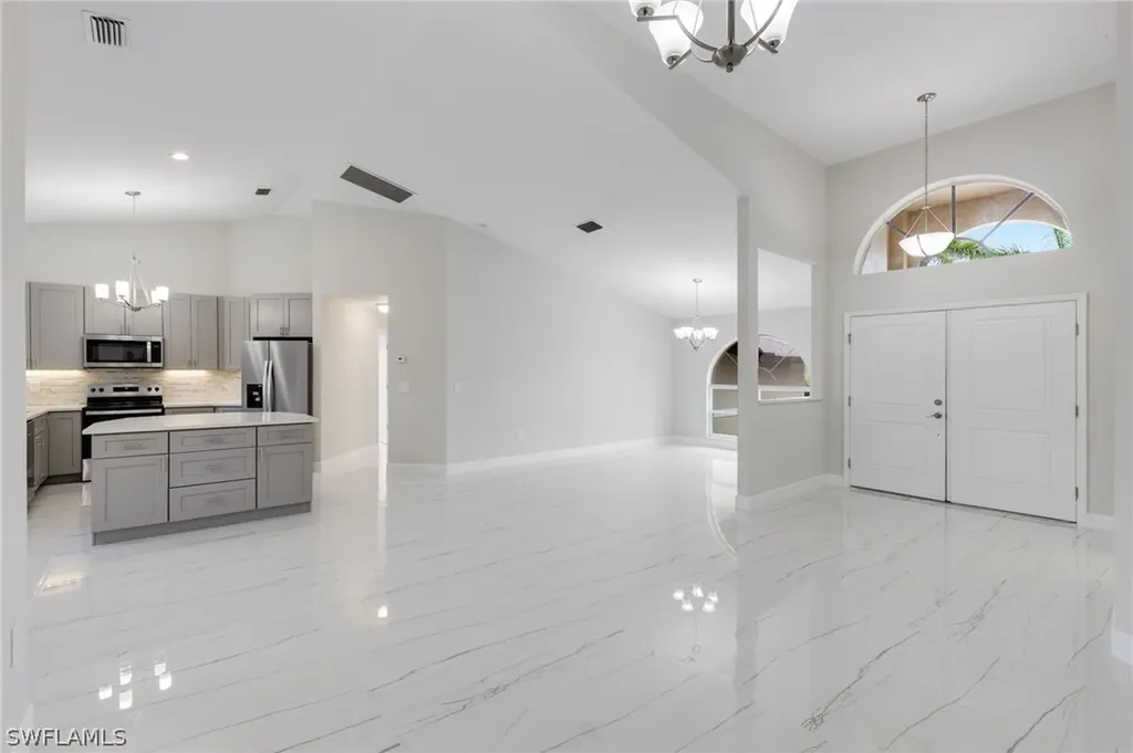 260 Alameda Avenue Fort Myers FL 33905