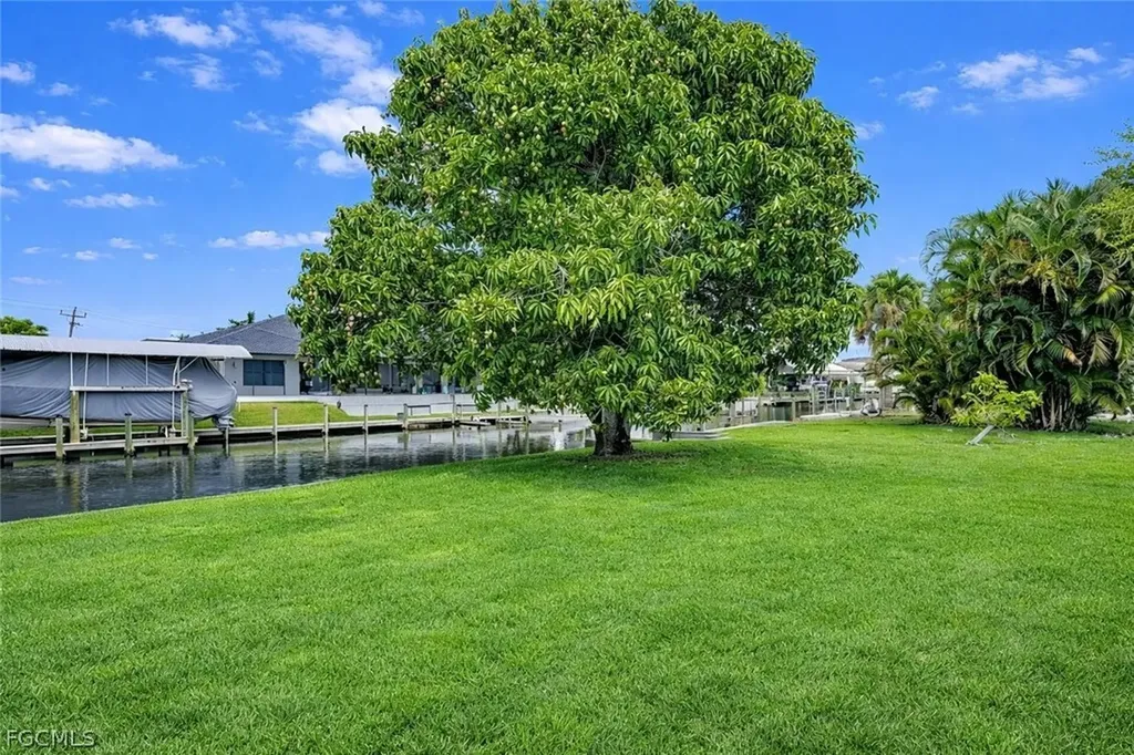 5246 Tower Drive Cape Coral FL 33904