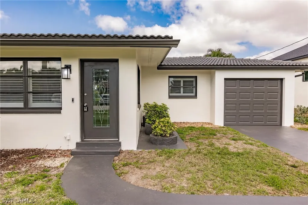 5246 Tower Drive Cape Coral FL 33904