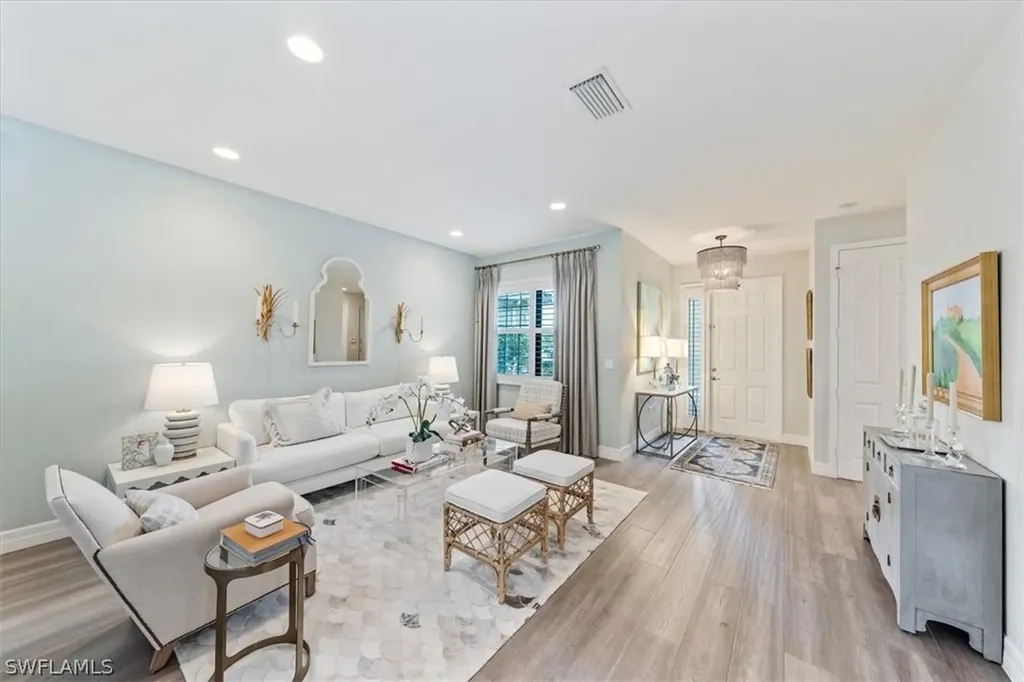 13564 Mandarin Circle Naples FL 34109