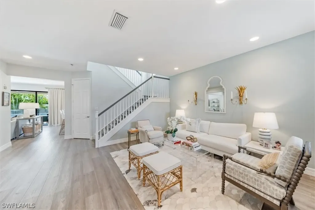 13564 Mandarin Circle Naples FL 34109