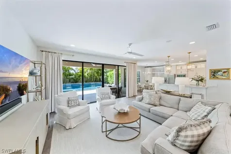 13564 Mandarin Circle Naples FL 34109