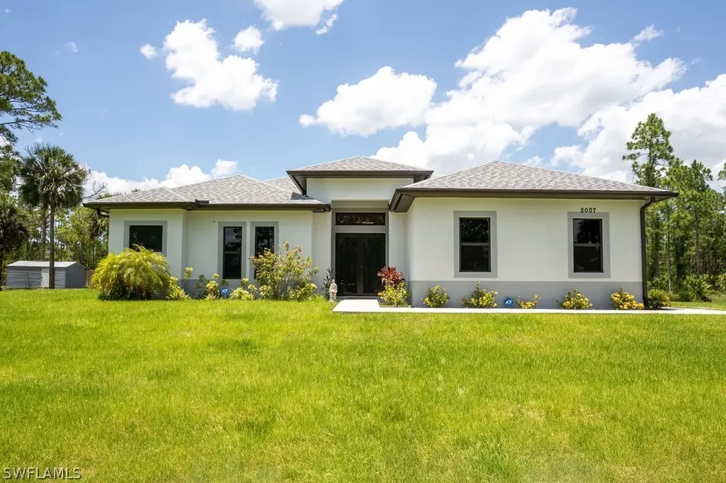 2007 22nd Avenue NE Naples FL 34120