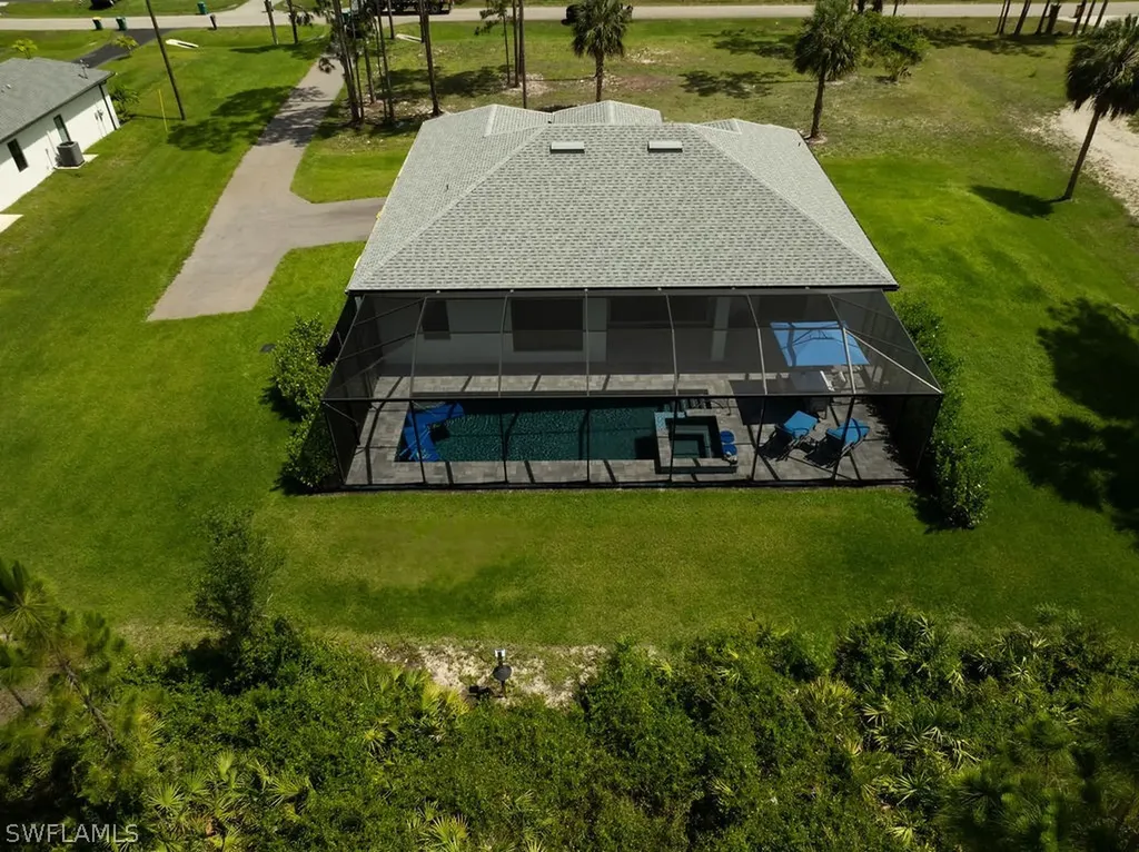 2007 22nd Avenue NE Naples FL 34120