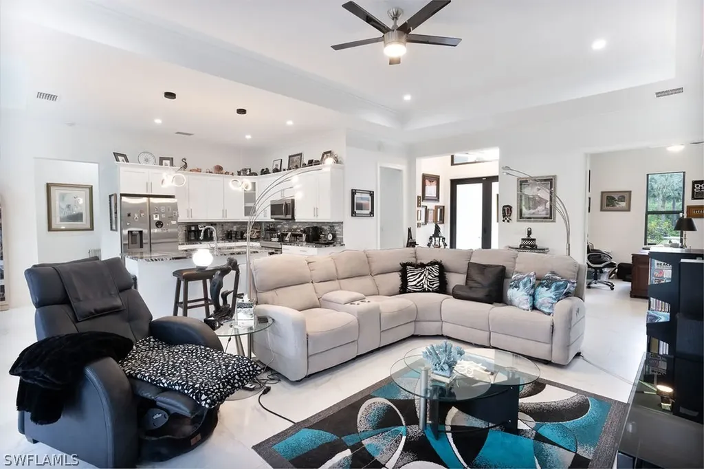 2007 22nd Avenue NE Naples FL 34120