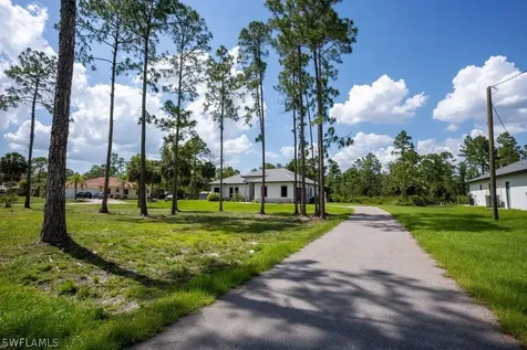 2007 22ND Avenue NE Naples FL 34120