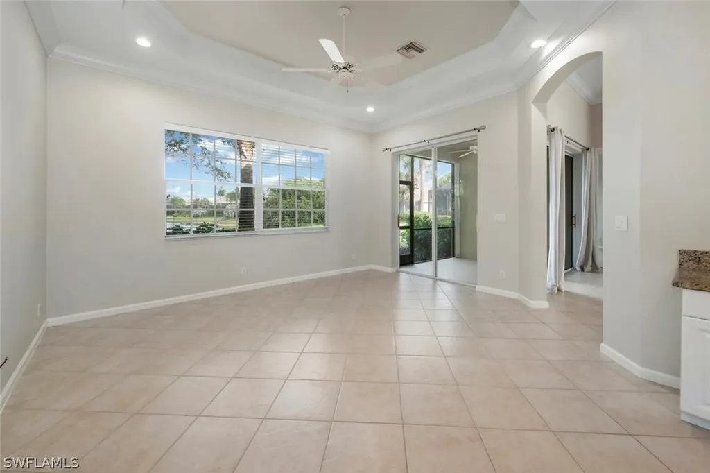 15825 Delaplata Lane Naples FL 34110