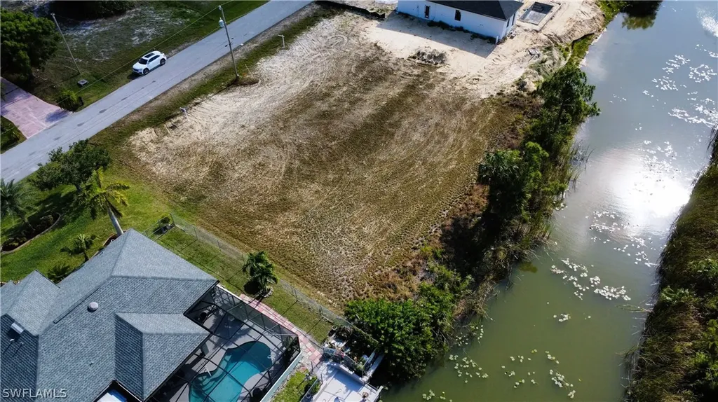 1019 NE 34th Terrace Cape Coral FL 33909