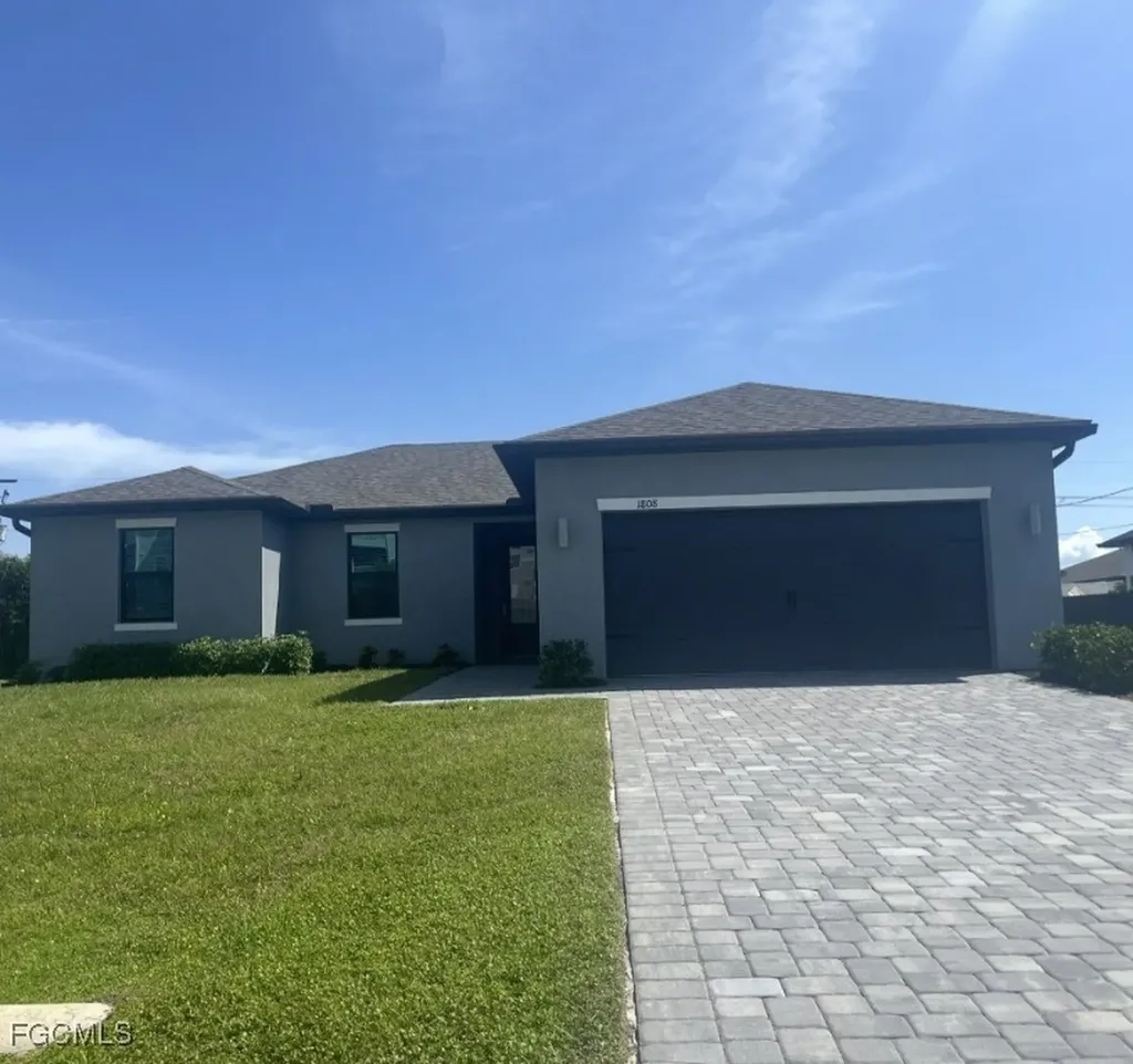 1808 SW 38th Terrace Cape Coral FL 33914