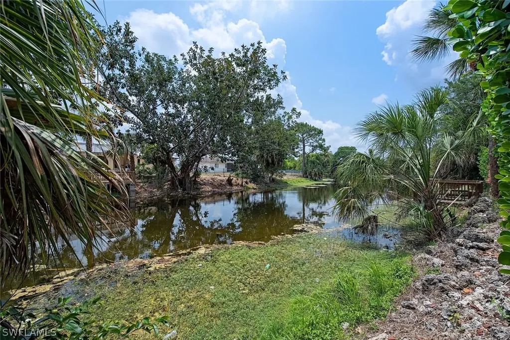 1890 51st Street SW Naples FL 34116