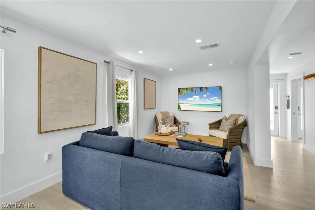831 102nd Avenue N Naples FL 34108