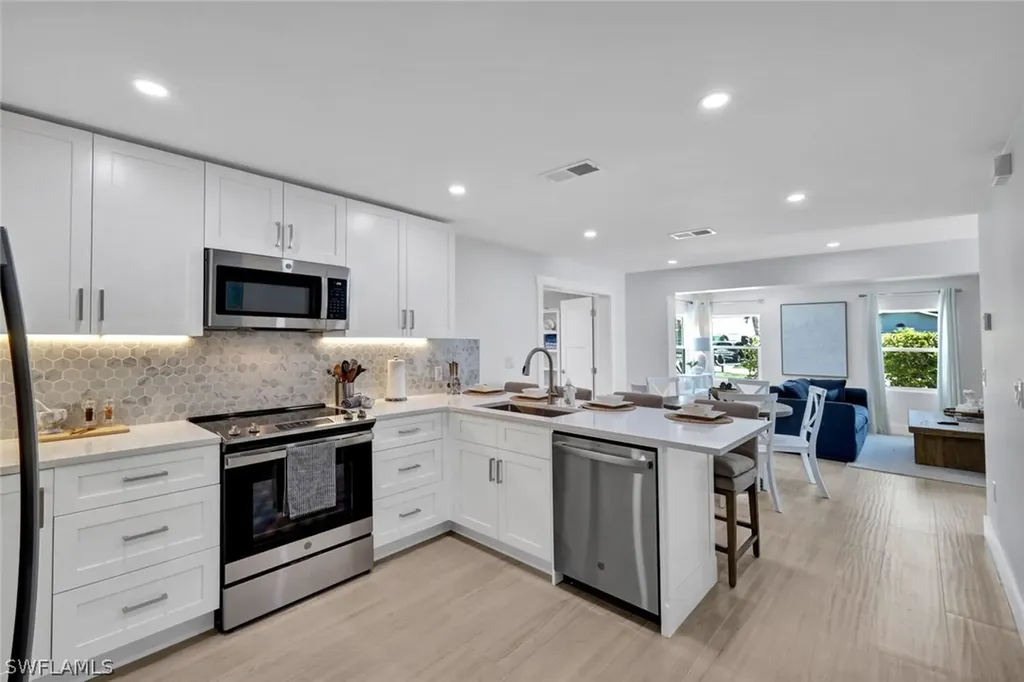 831 102nd Avenue N Naples FL 34108