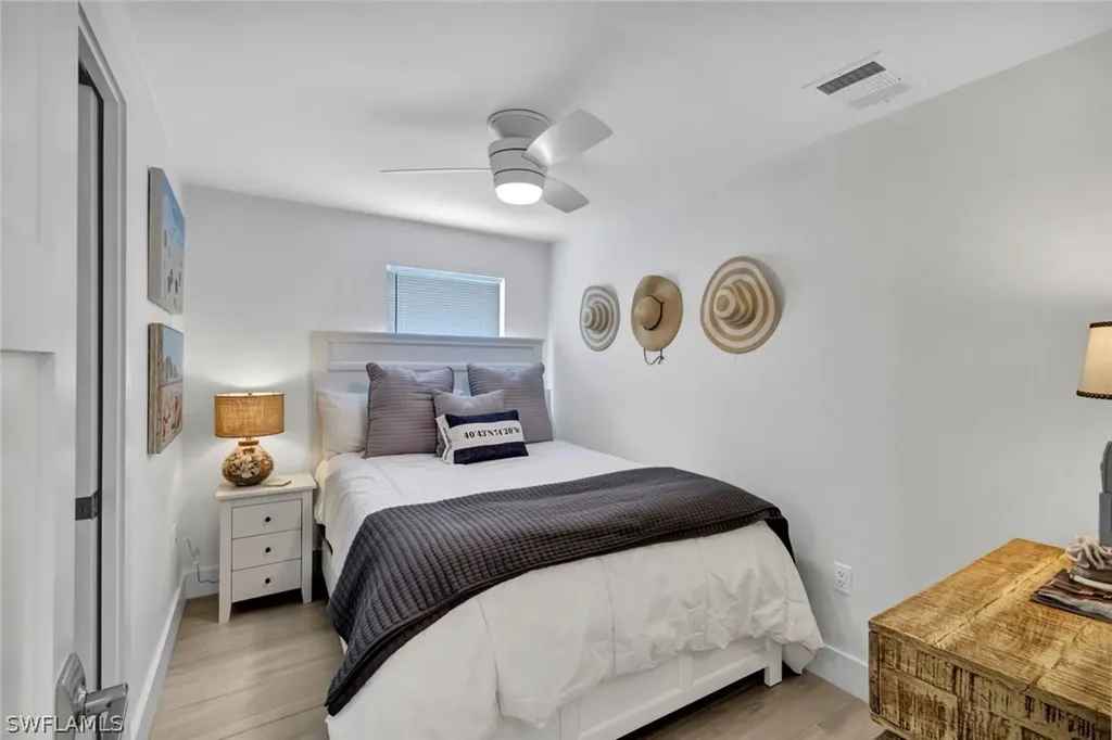 831 102nd Avenue N Naples FL 34108