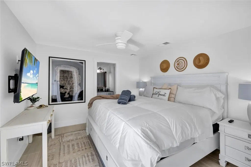 831 102nd Avenue N Naples FL 34108
