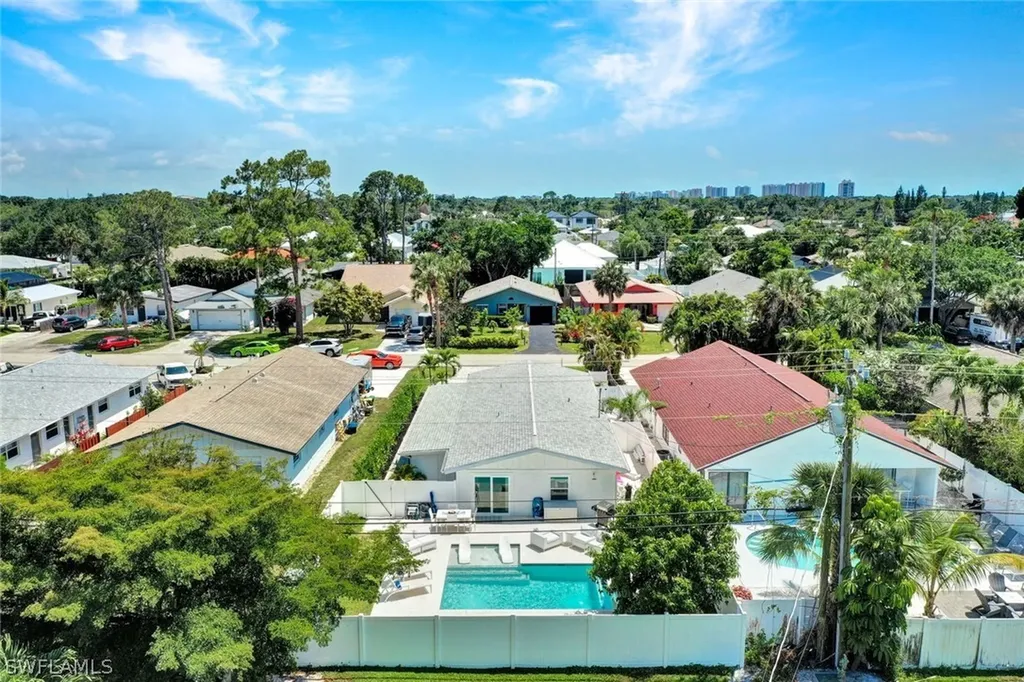 831 102nd Avenue N Naples FL 34108
