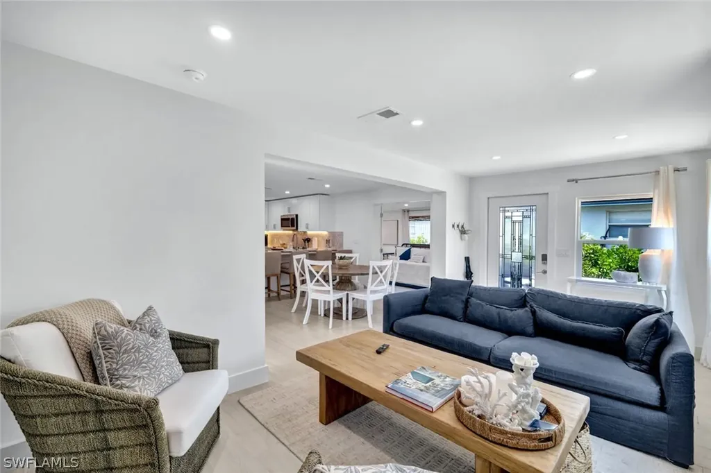 831 102nd Avenue N Naples FL 34108