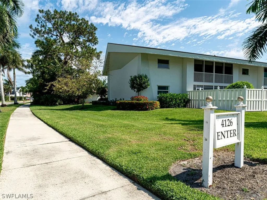 4126 Belair Lane Naples FL 34103