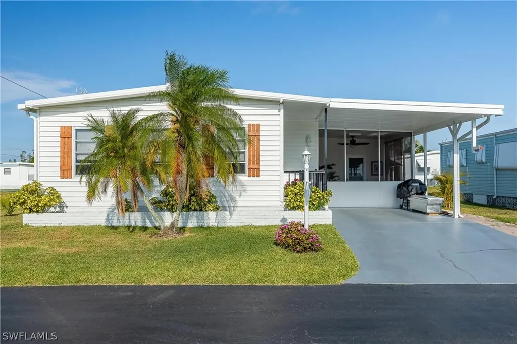 820 Peaceful Drive North Fort Myers FL 33917